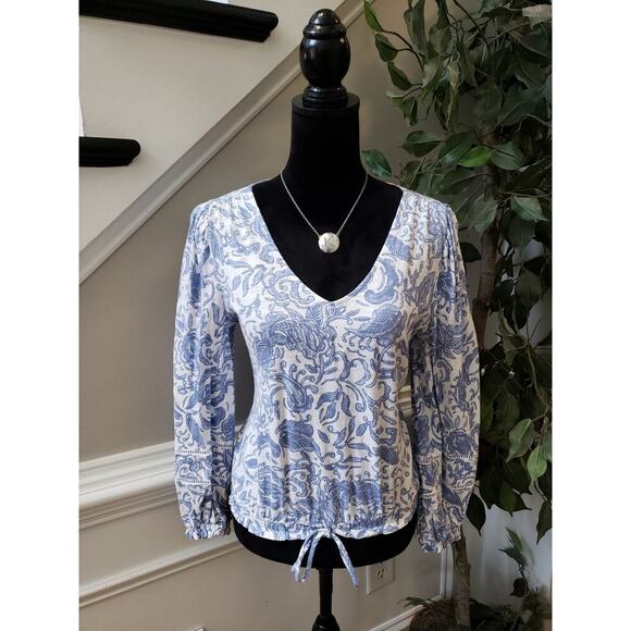 Women's INC Concepts Blue White Floral Print Top V Neck Drawstring Hem Small - Picture 1 of 13